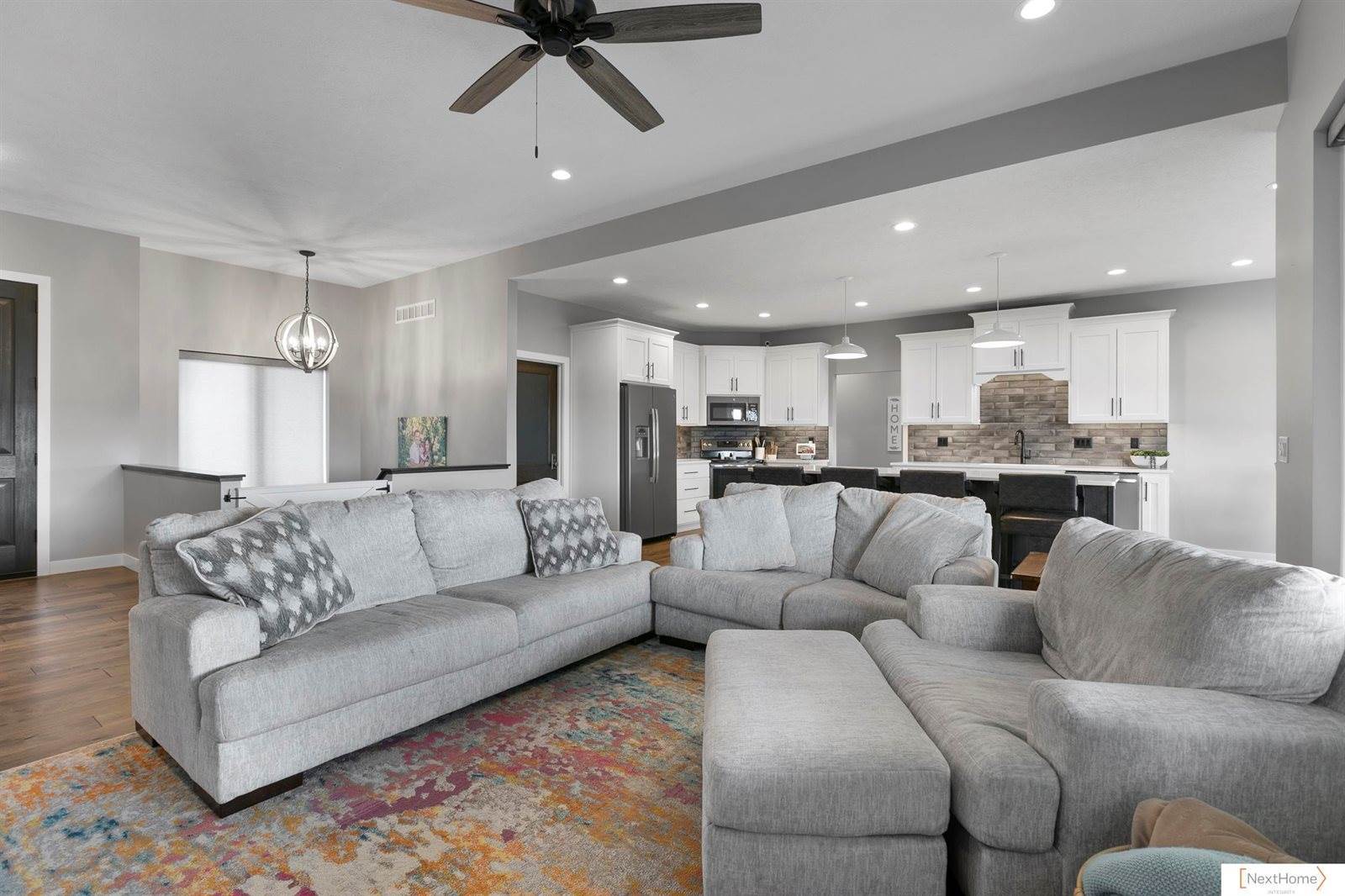 3310 North 92 Street, Lincoln, NE 68507