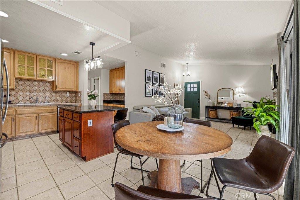 25825 El Gato Place, Valencia, CA 91355