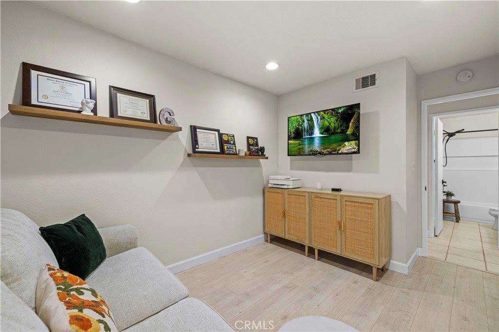 25825 El Gato Place, Valencia, CA 91355