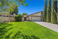 25825 El Gato Place, Valencia, CA 91355