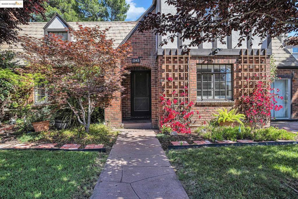 1545 West Walnut Street, Stockton, CA 95203