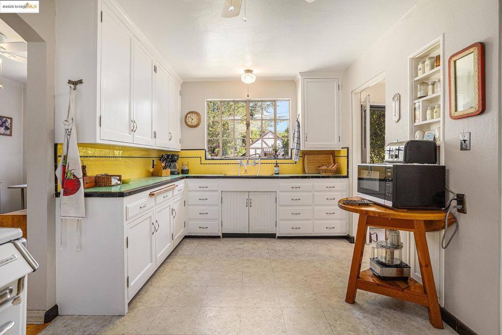 1545 West Walnut Street, Stockton, CA 95203