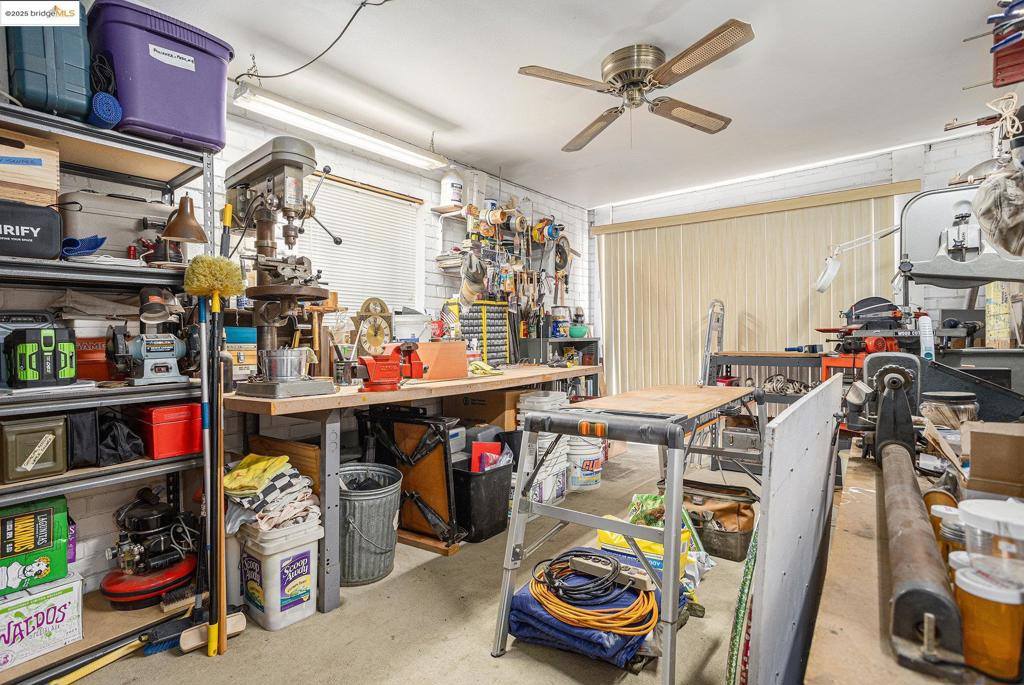 1545 West Walnut Street, Stockton, CA 95203