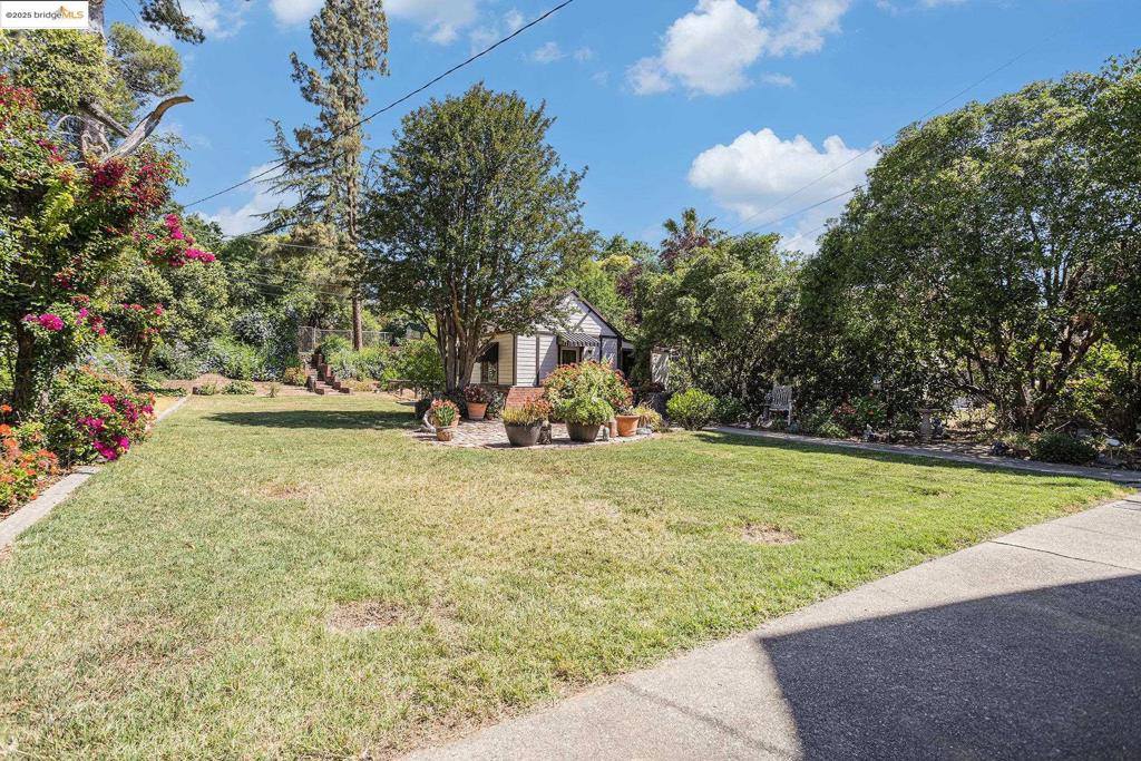 1545 West Walnut Street, Stockton, CA 95203