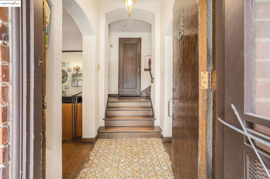 1545 West Walnut Street, Stockton, CA 95203