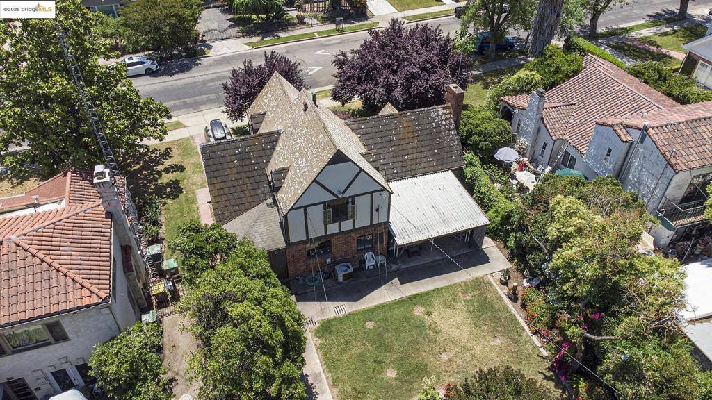 1545 West Walnut Street, Stockton, CA 95203