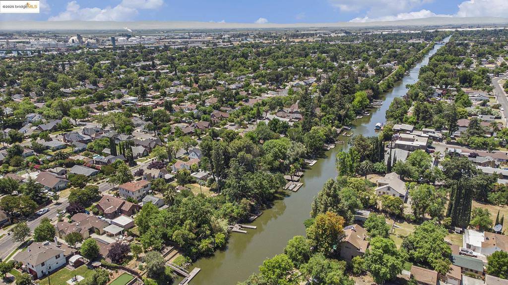 1545 West Walnut Street, Stockton, CA 95203