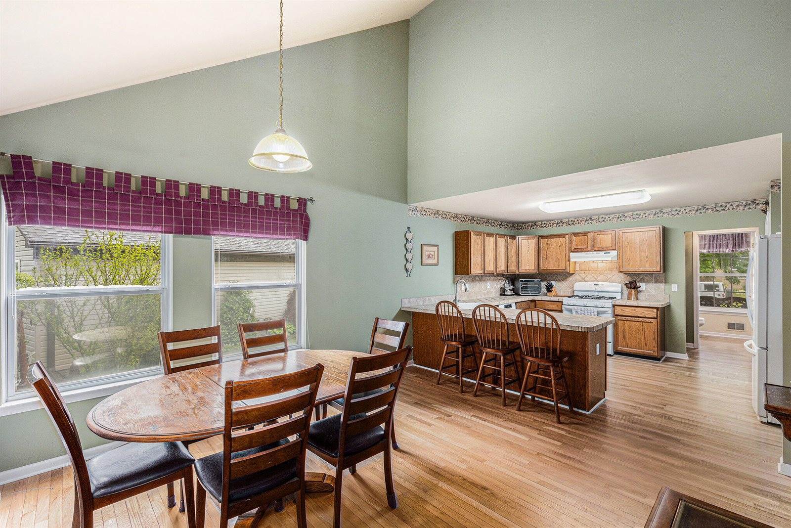 3311 Hickory Drive, Lake Orion, MI 48359