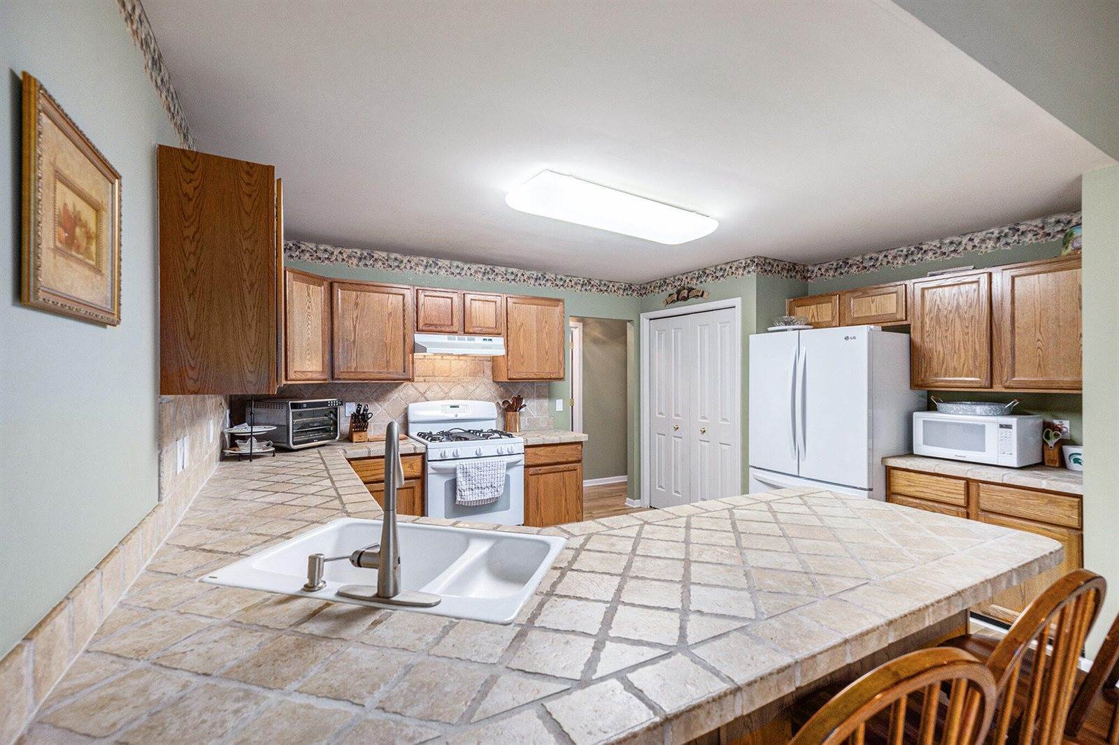 3311 Hickory Drive, Lake Orion, MI 48359