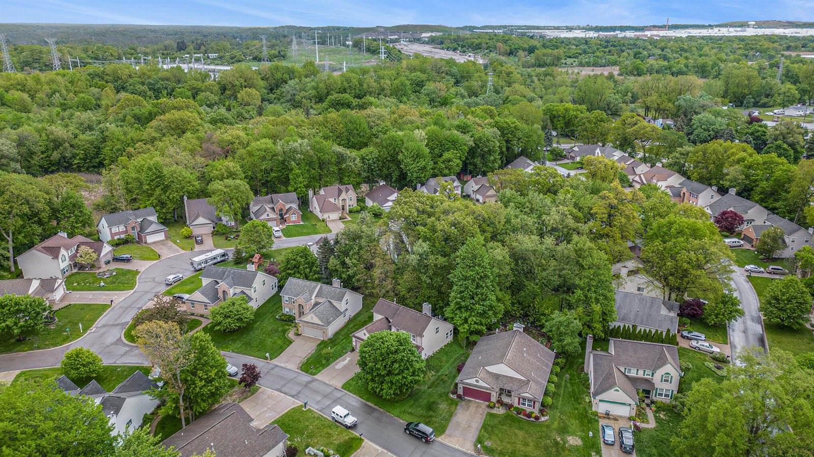 3311 Hickory Drive, Lake Orion, MI 48359