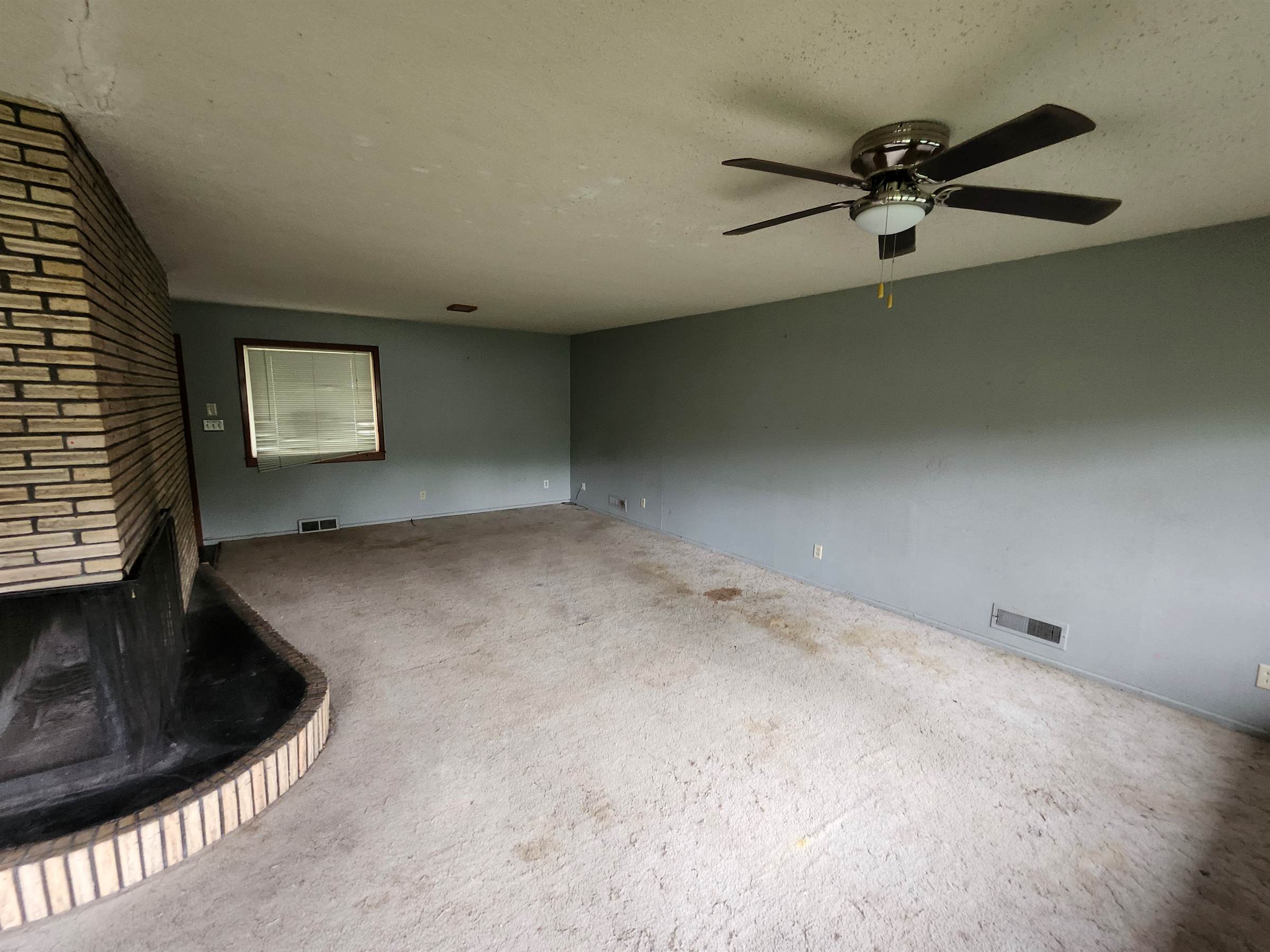 166 N Tyler Rd, Wichita, KS 67212