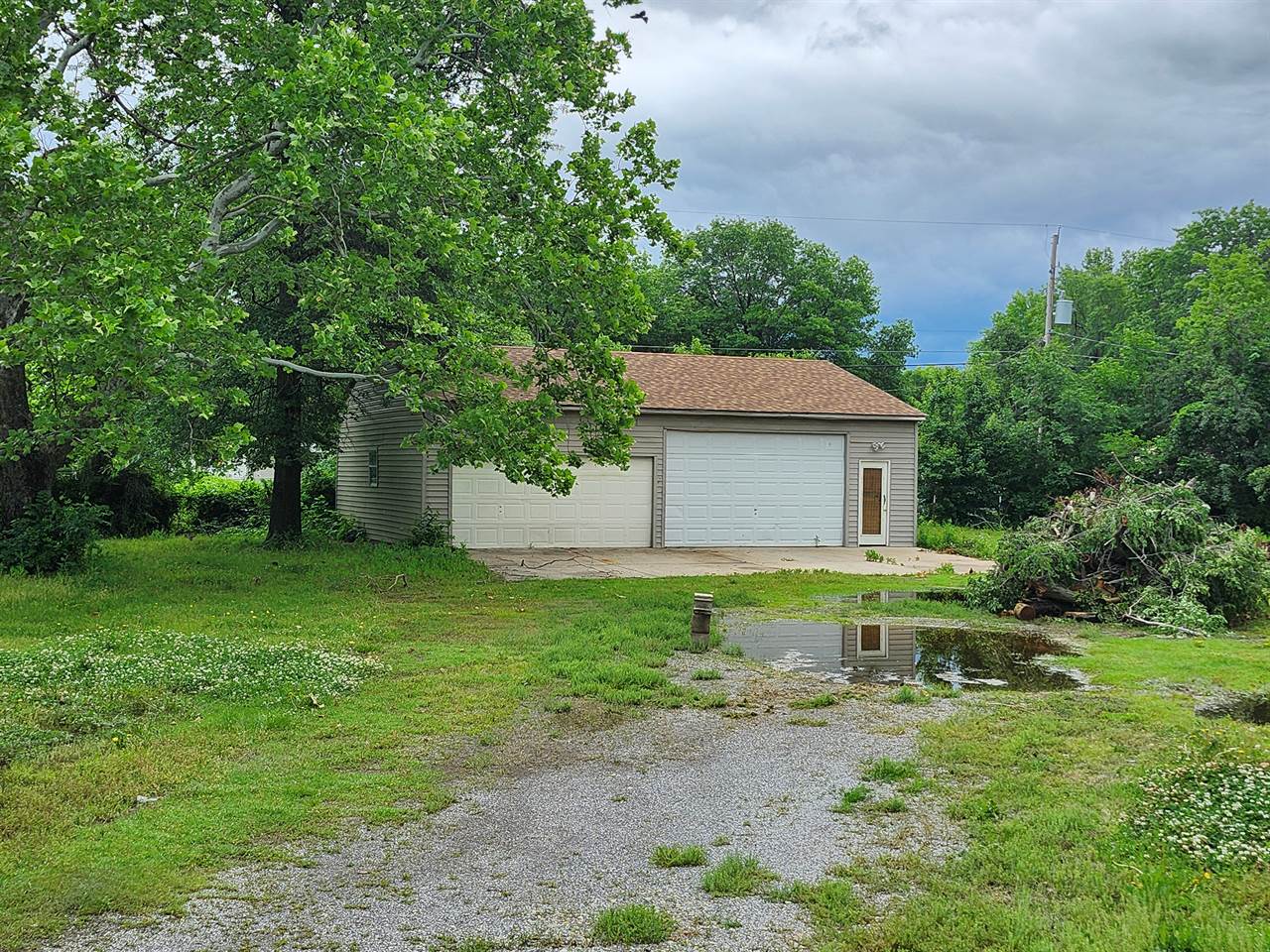 166 N Tyler Rd, Wichita, KS 67212