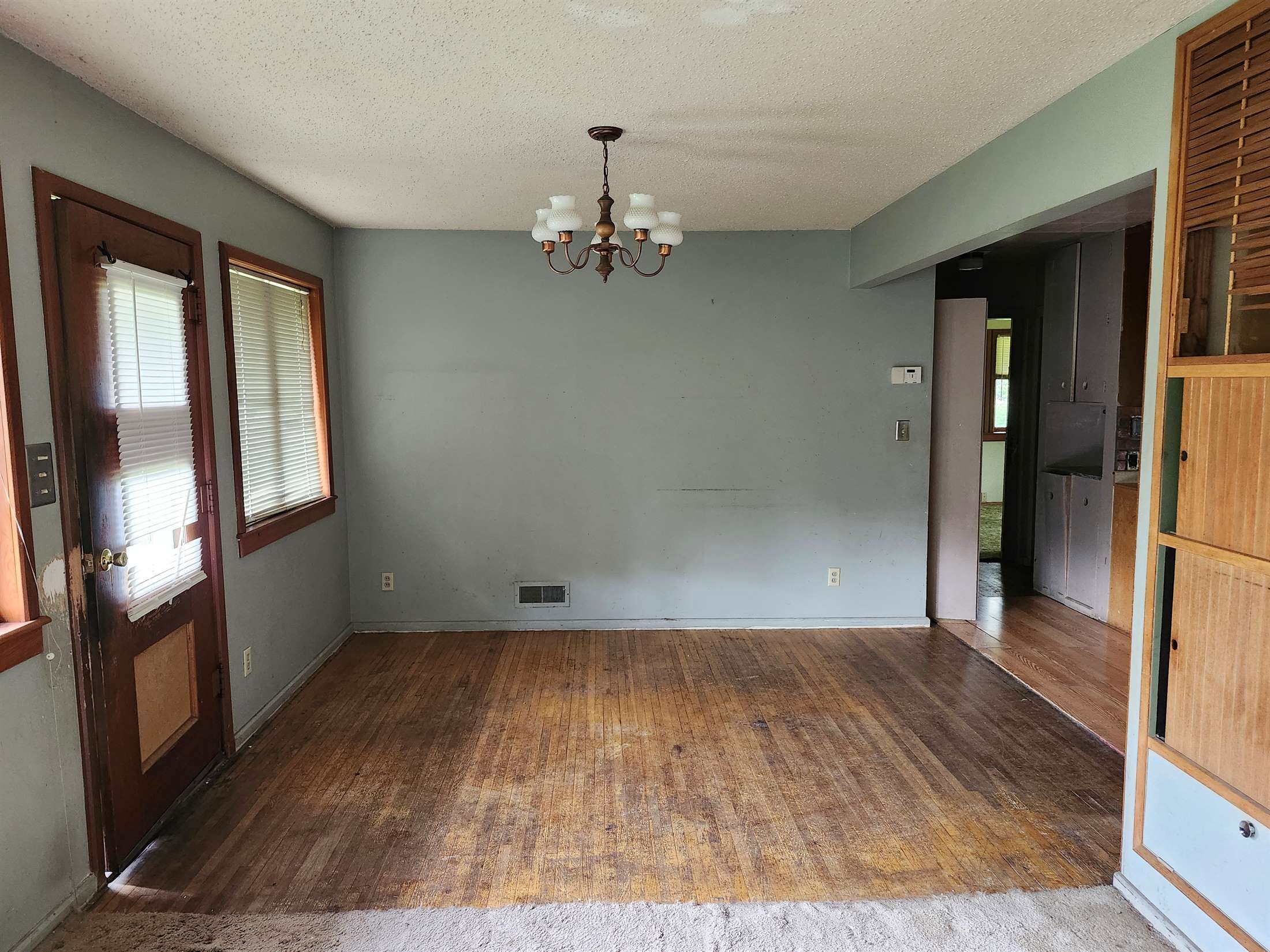 166 N Tyler Rd, Wichita, KS 67212