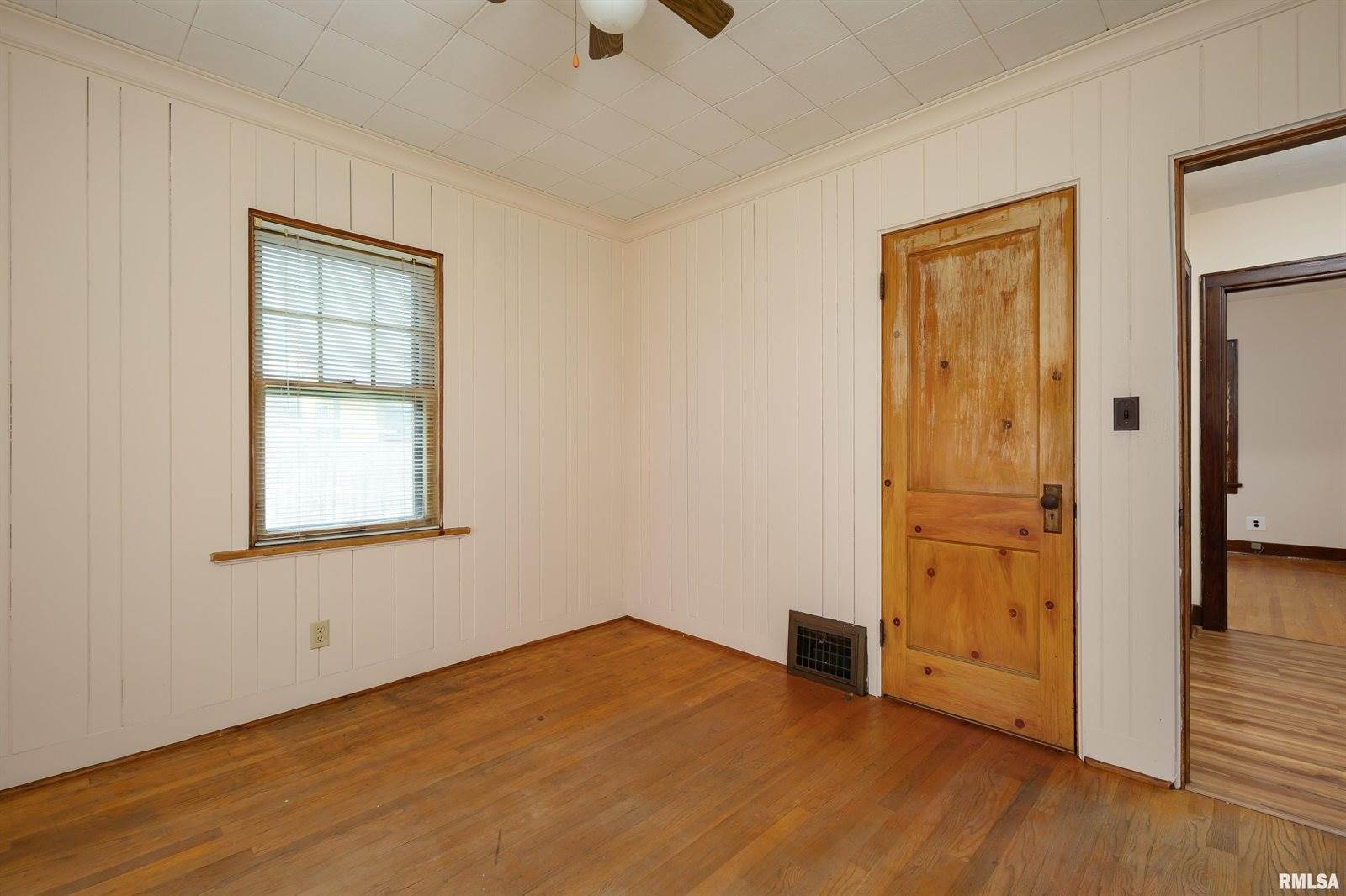 815 Esplanade Avenue, Davenport, IA 52803