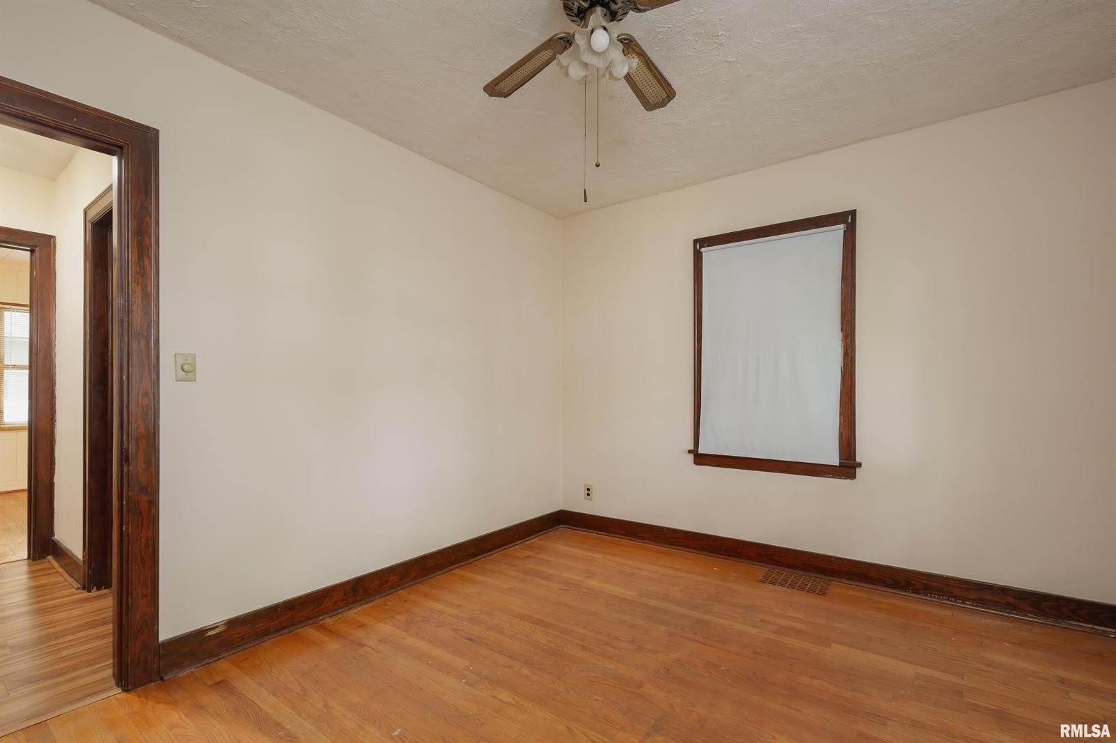 815 Esplanade Avenue, Davenport, IA 52803