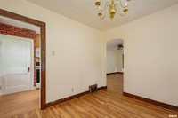 815 Esplanade Avenue, Davenport, IA 52803