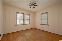 815 Esplanade Avenue, Davenport, IA 52803