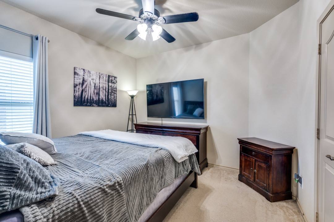 6620 Friendsway Drive, Fort Worth, TX 76137