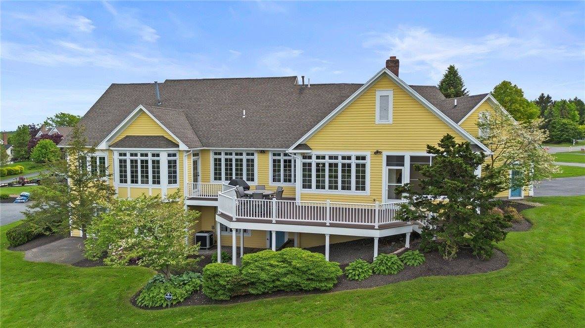 22 Cobblecreek Road, Victor, NY 14564