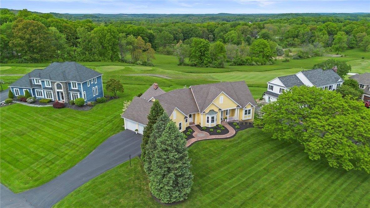 22 Cobblecreek Road, Victor, NY 14564