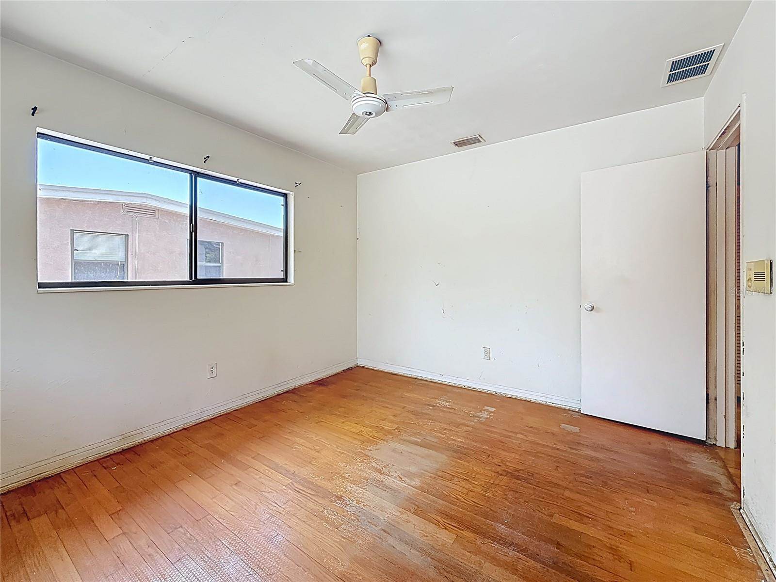 922 Alcazar Way South, Saint Petersburg, FL 33705