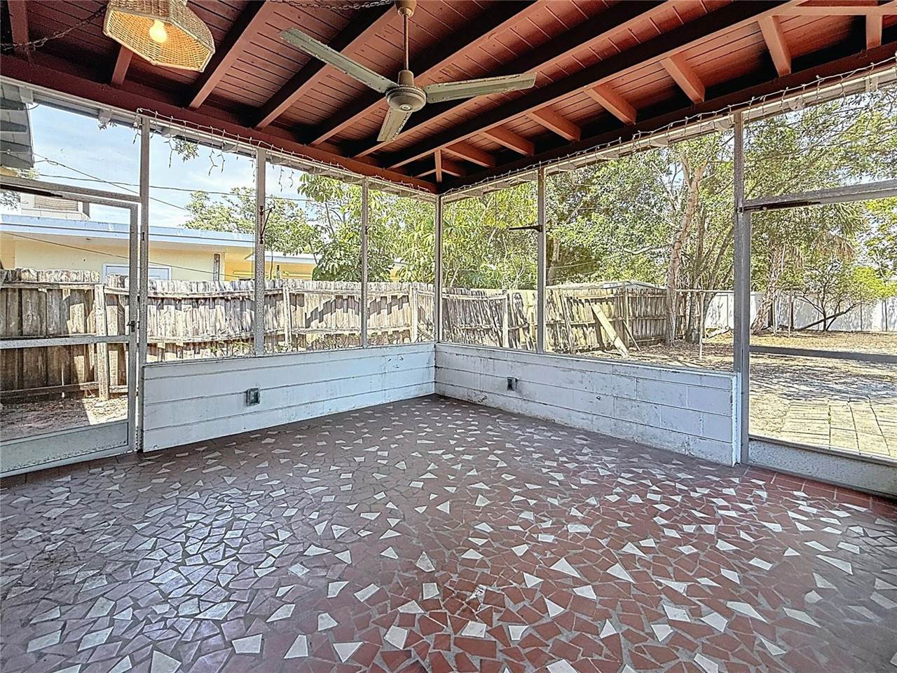 922 Alcazar Way South, Saint Petersburg, FL 33705