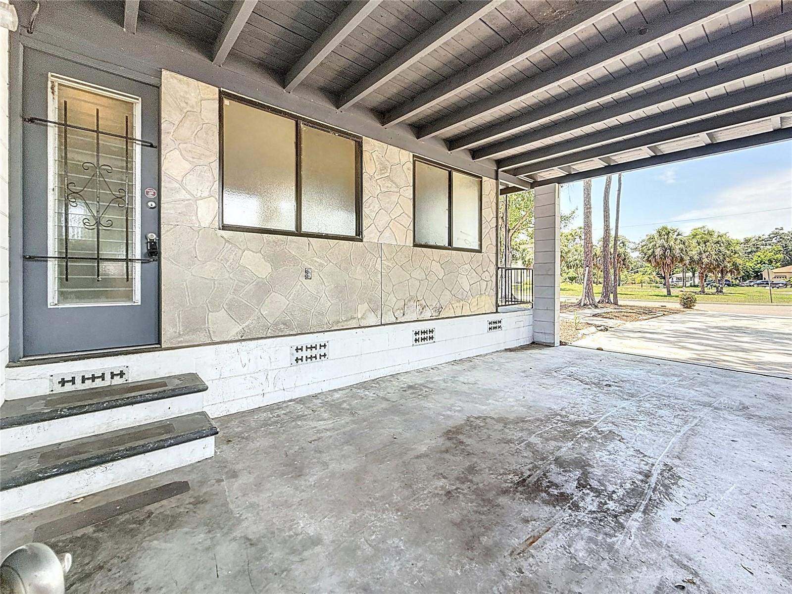 922 Alcazar Way South, Saint Petersburg, FL 33705