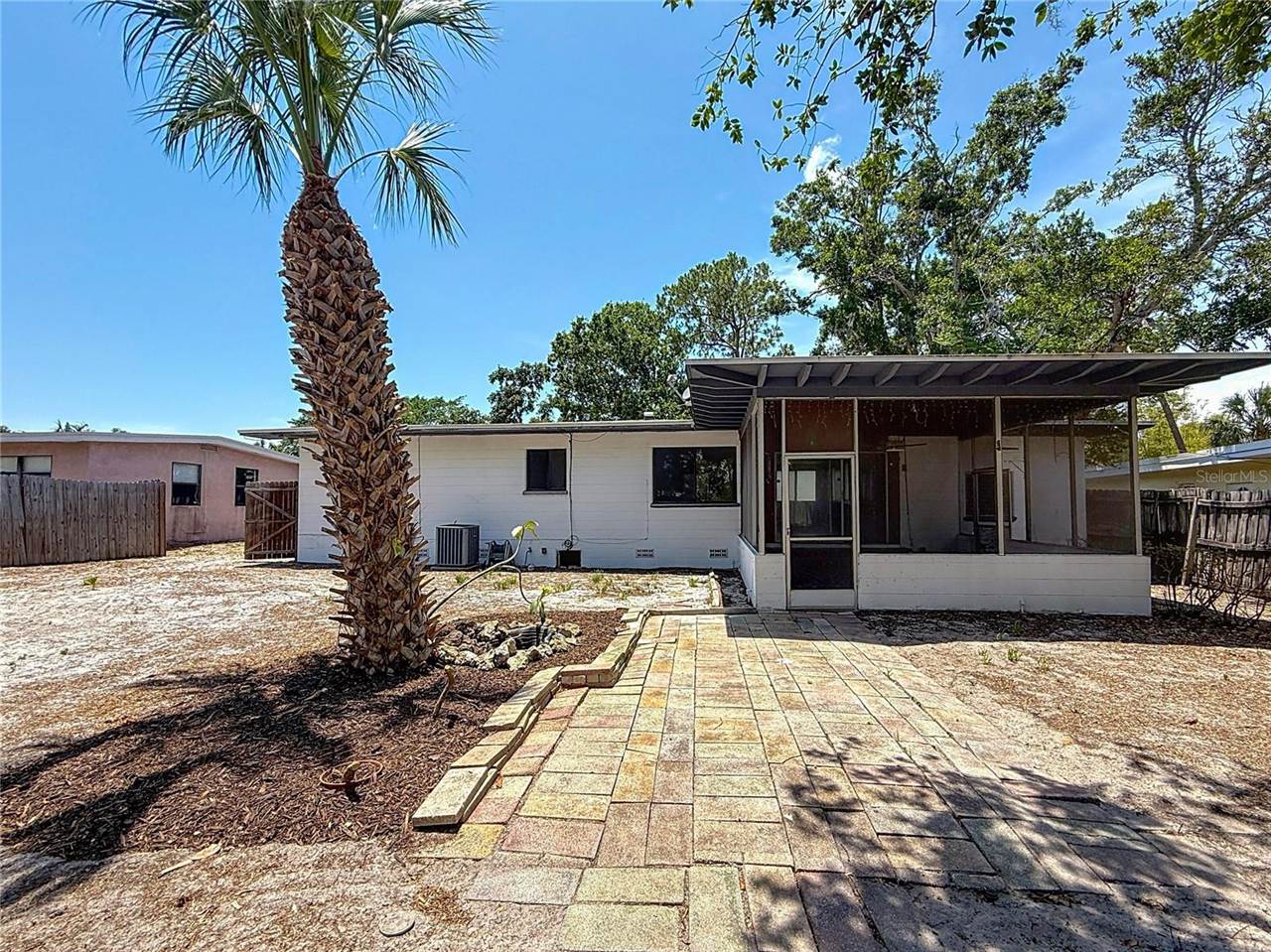 922 Alcazar Way South, Saint Petersburg, FL 33705