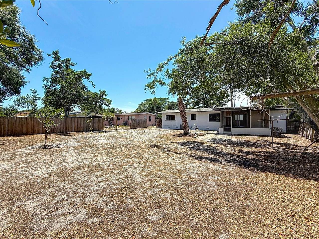 922 Alcazar Way South, Saint Petersburg, FL 33705