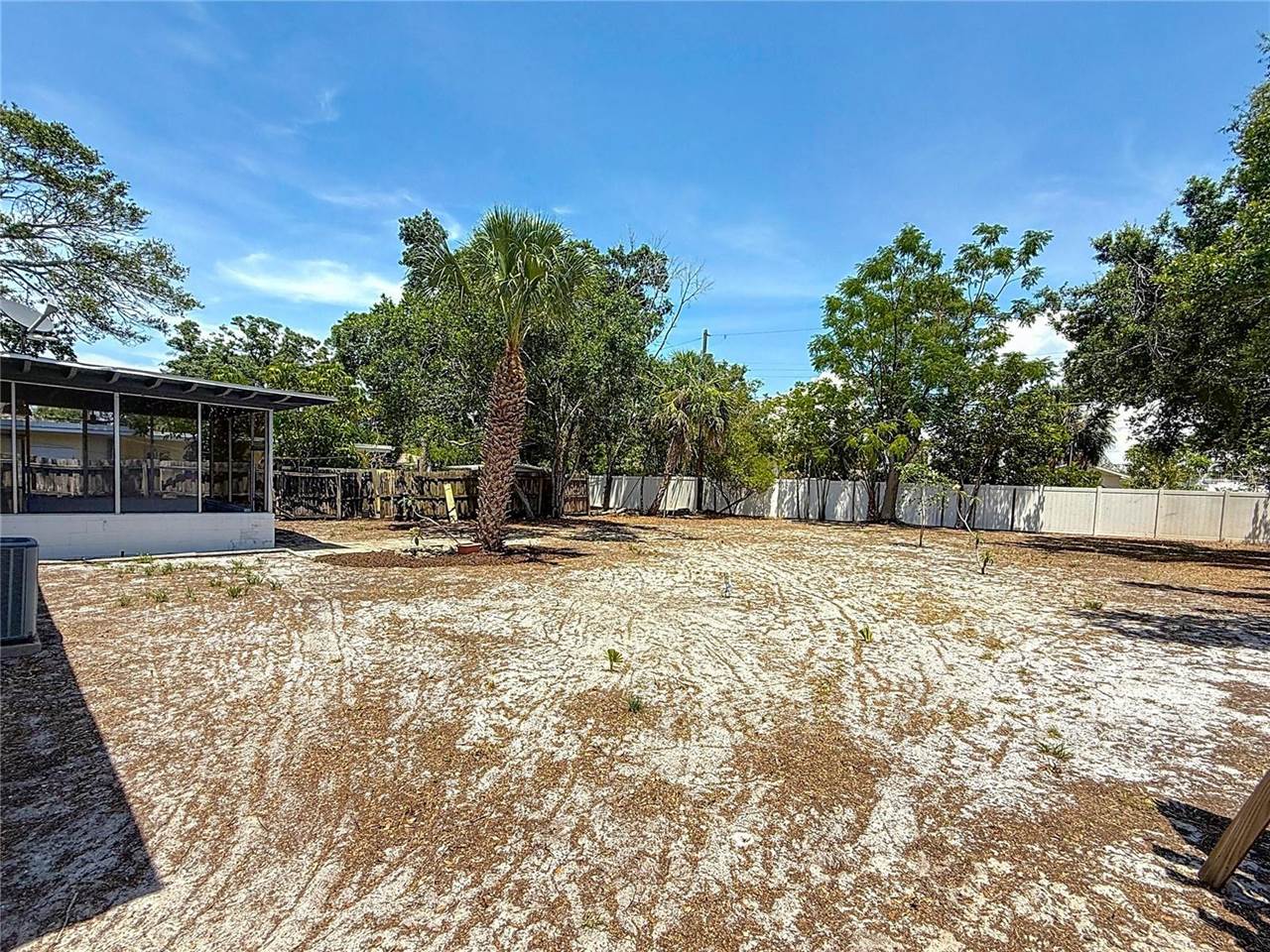 922 Alcazar Way South, Saint Petersburg, FL 33705