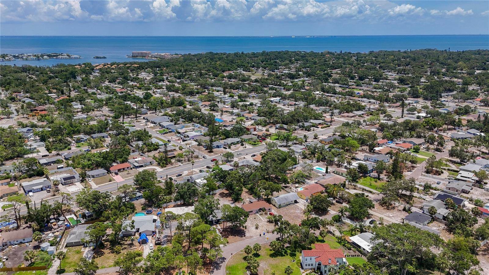 922 Alcazar Way South, Saint Petersburg, FL 33705