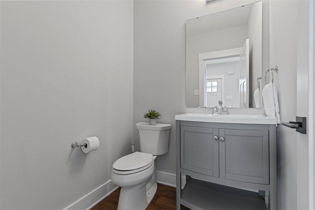 325 Augusta St, Mt Washington, PA 15211