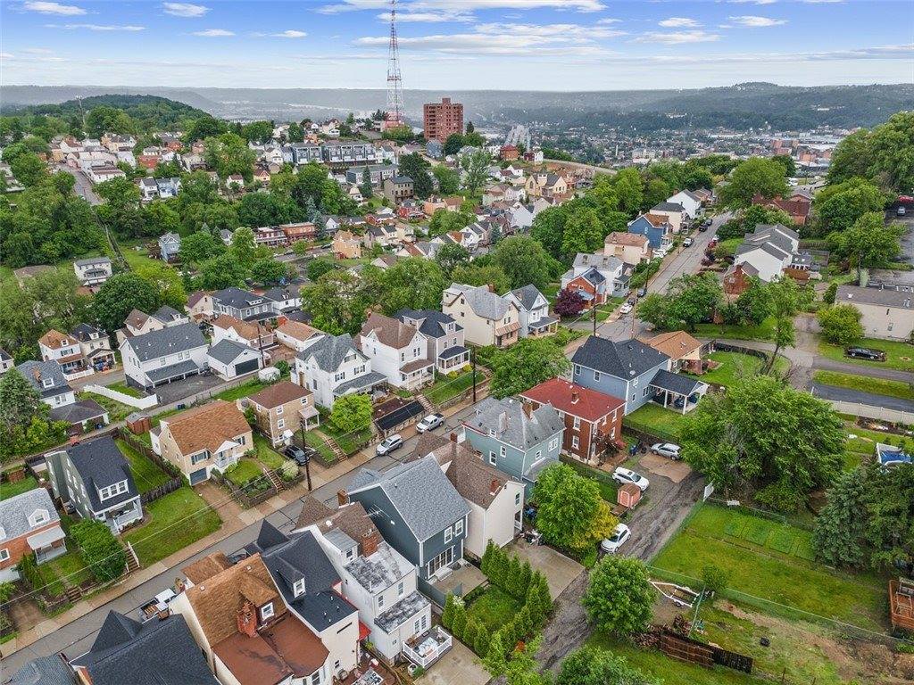 325 Augusta St, Mt Washington, PA 15211