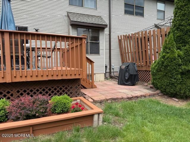 372 Oak Knoll Drive, Manalapan, NJ 07726