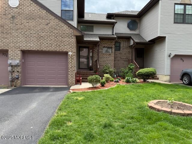 372 Oak Knoll Drive, Manalapan, NJ 07726