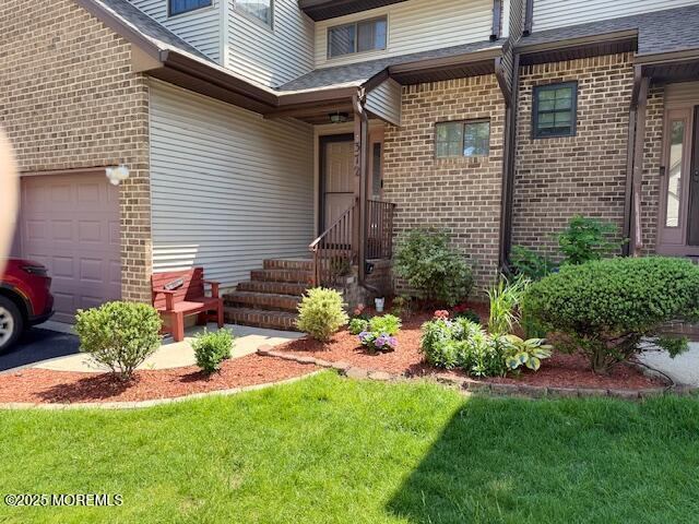 372 Oak Knoll Drive, Manalapan, NJ 07726