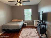 372 Oak Knoll Drive, Manalapan, NJ 07726