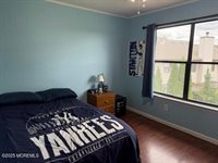 372 Oak Knoll Drive, Manalapan, NJ 07726