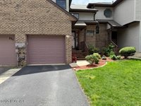 372 Oak Knoll Drive, Manalapan, NJ 07726