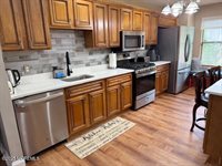 372 Oak Knoll Drive, Manalapan, NJ 07726