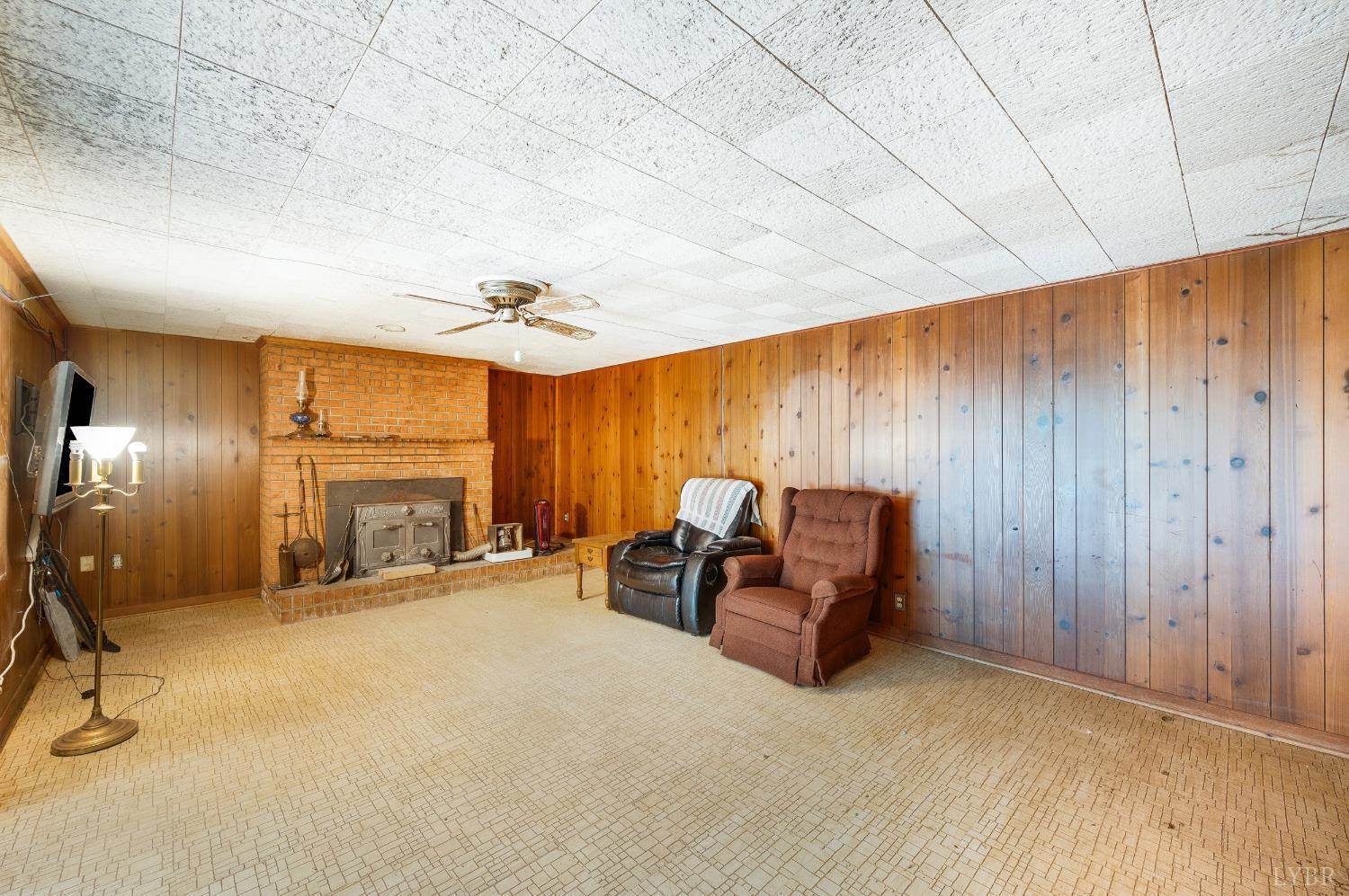 201 Oakland Circle, Lynchburg, VA 24502