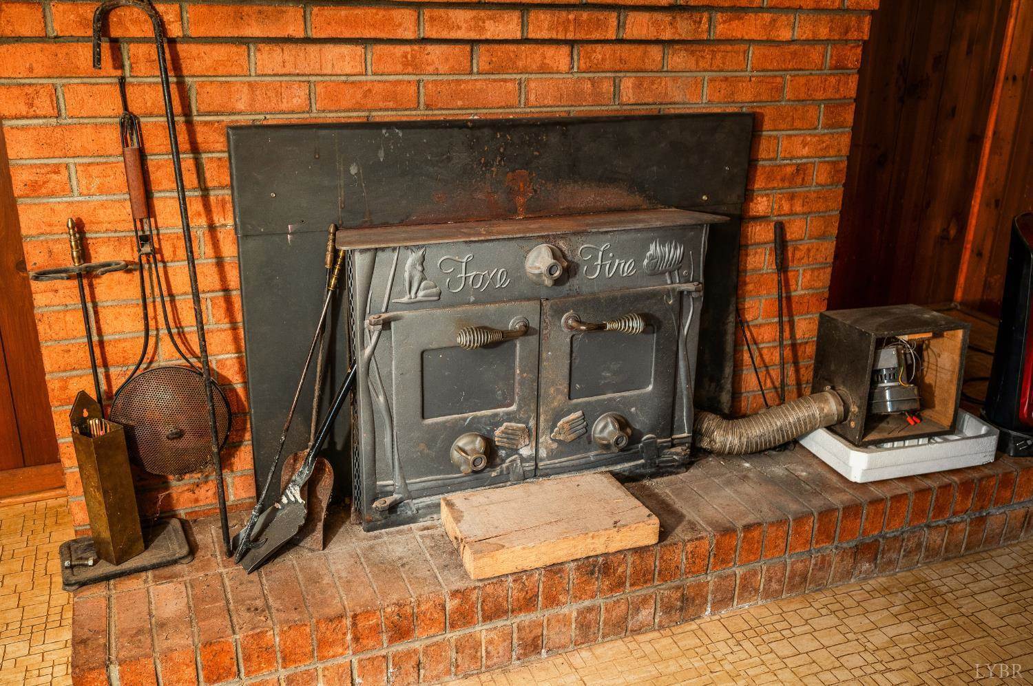 201 Oakland Circle, Lynchburg, VA 24502