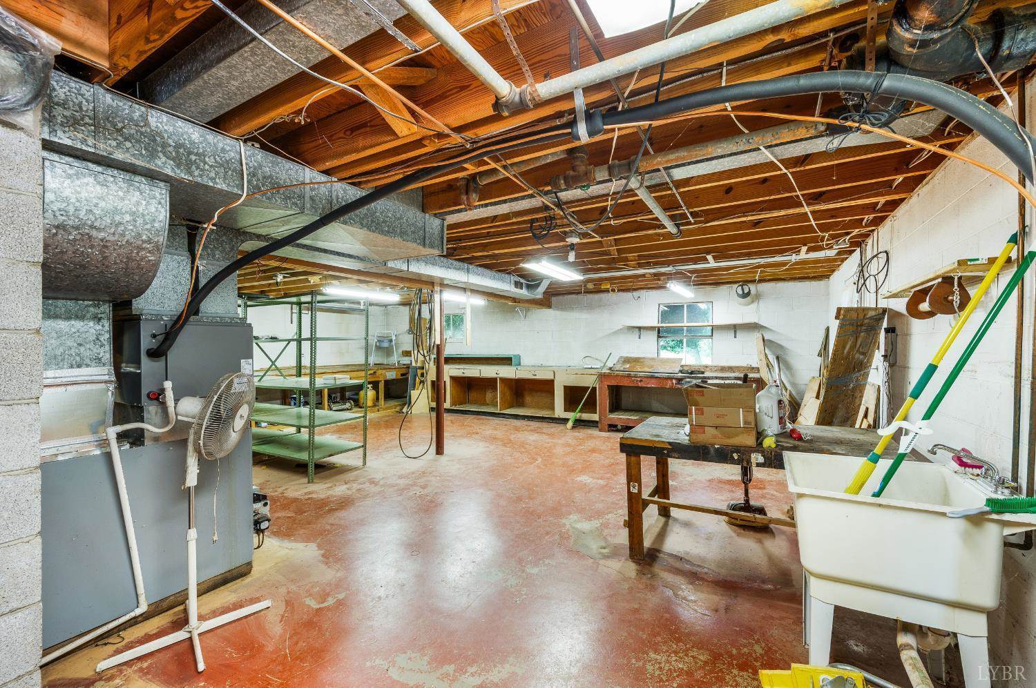 201 Oakland Circle, Lynchburg, VA 24502