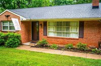 201 Oakland Circle, Lynchburg, VA 24502
