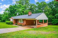 201 Oakland Circle, Lynchburg, VA 24502