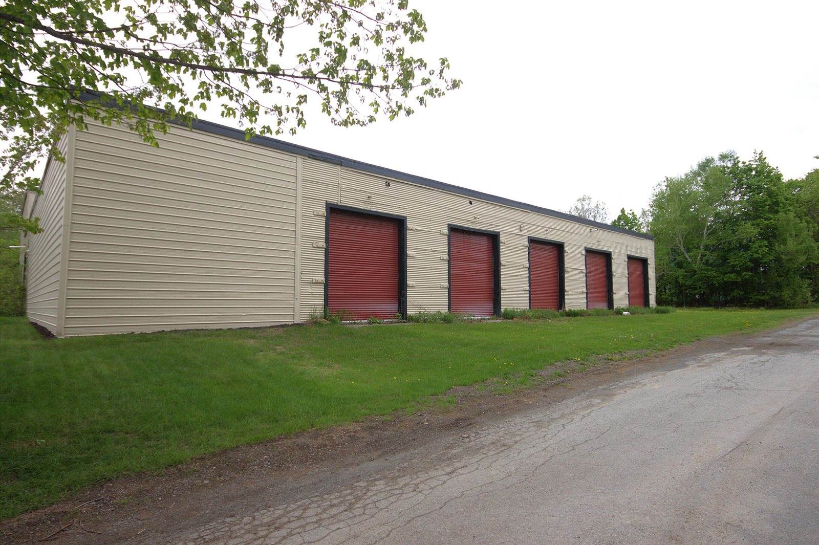 9 Kenwood Avenue, Corinna, ME 04928