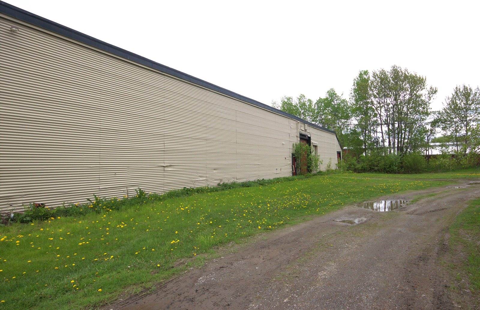 9 Kenwood Avenue, Corinna, ME 04928