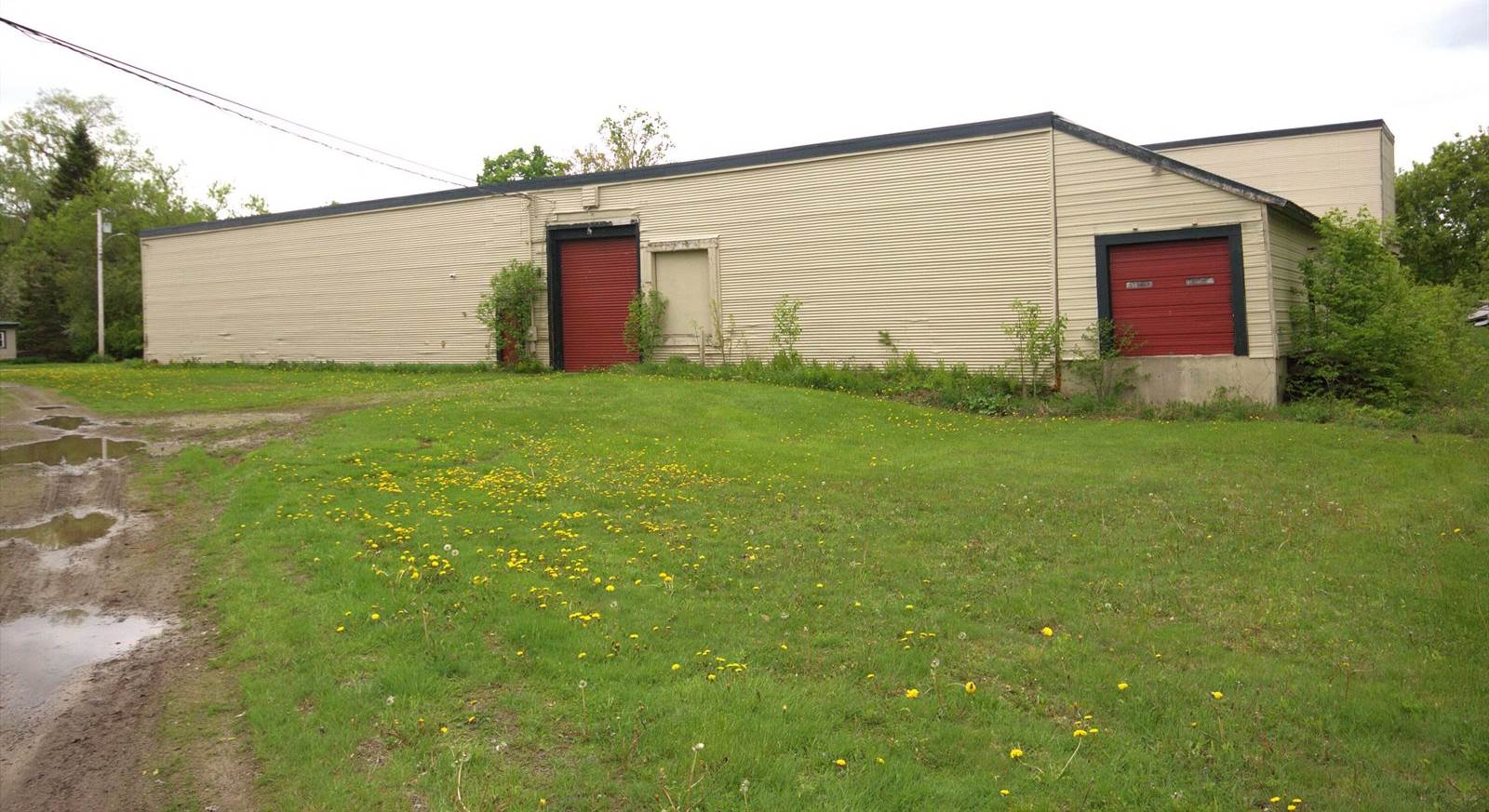 9 Kenwood Avenue, Corinna, ME 04928