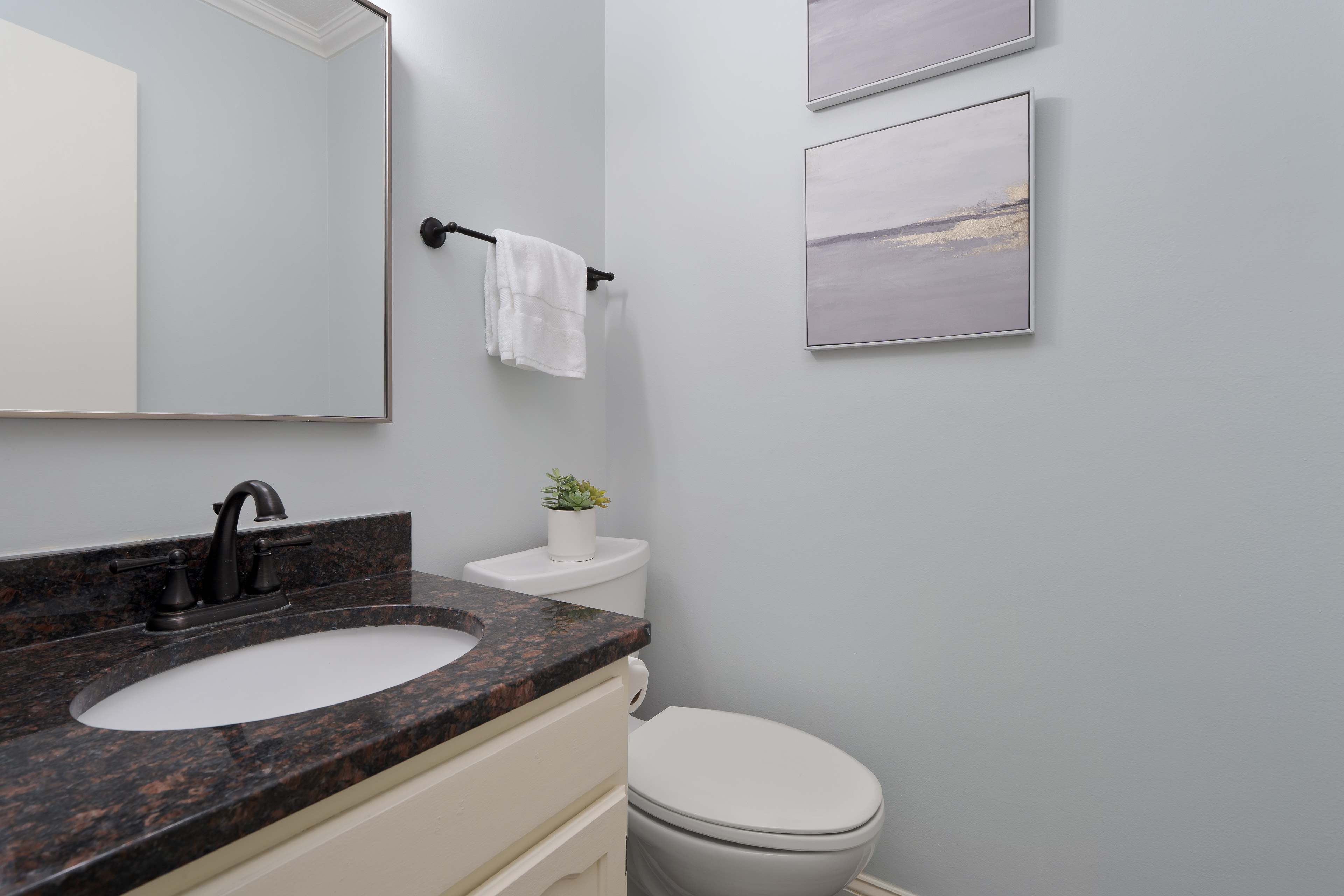 8036 Smoke Rd SW, Pataskala, OH 43062