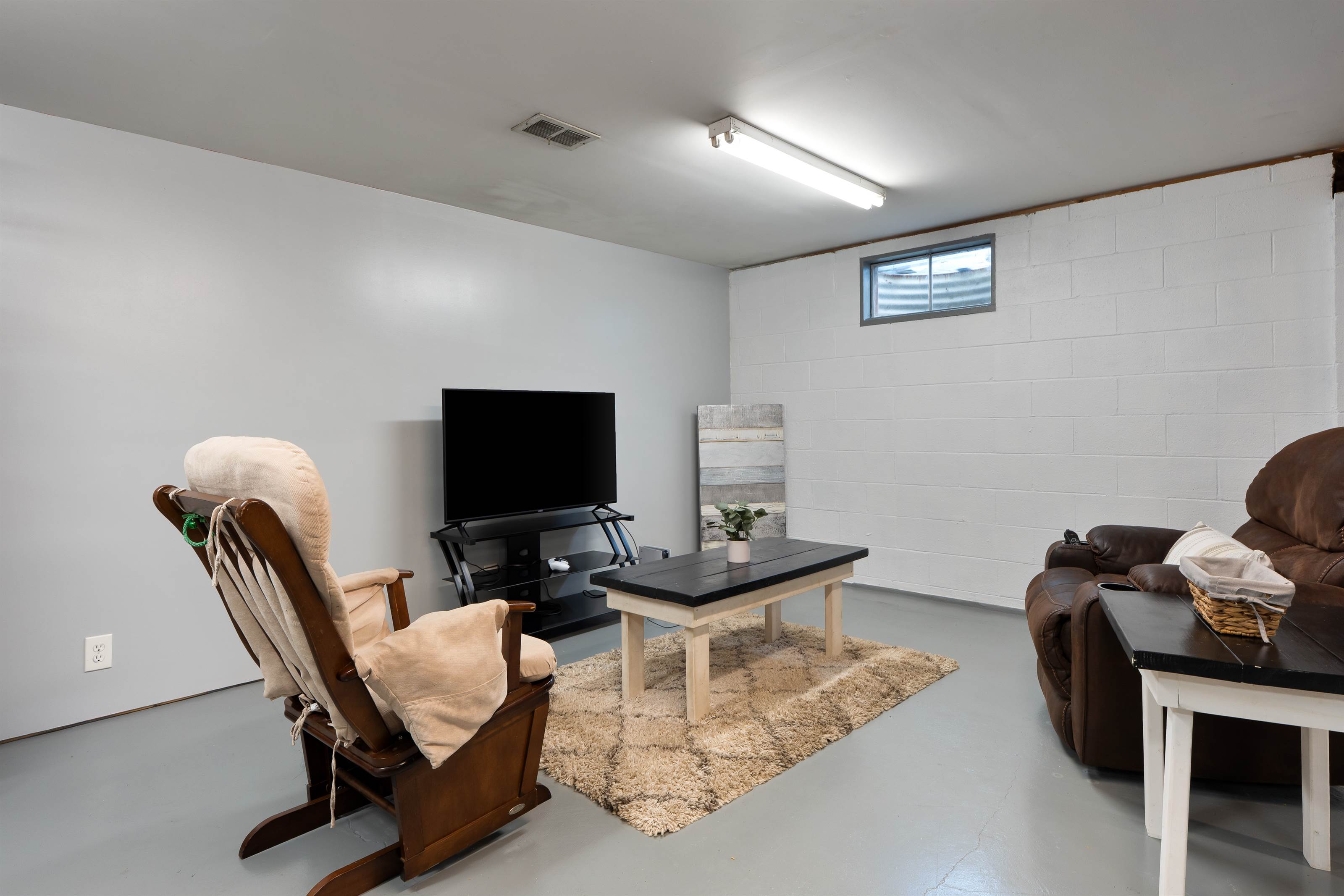 8036 Smoke Rd SW, Pataskala, OH 43062